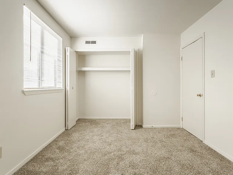 The Timbers Apartments — Photo 17