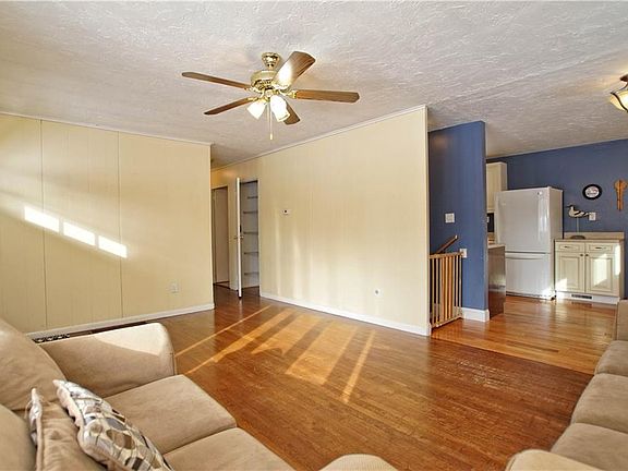 4th image of 12849 Cherry Ln
