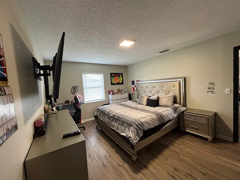 9659 Bayside Ct — Photo 11