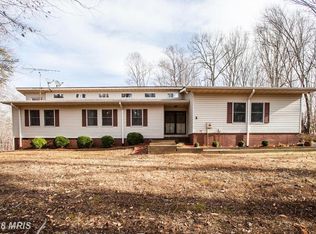 115 Meadows Rd, Fredericksburg, VA 22406