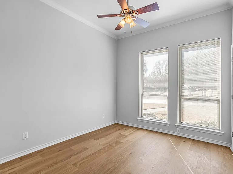 2942 Woodland Hills Dr — Photo 29