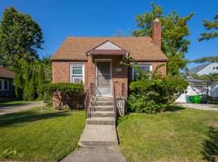 1304 Sheffield Rd, South Euclid, OH 44121