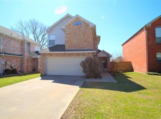 1382 Mimosa Ln, Lewisville, TX 75077