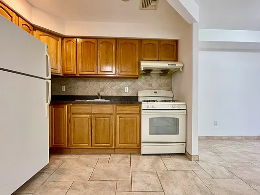 Rented by Oxford Property Group | media 11