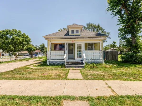 135 S Chicago St, Salina, KS 67401