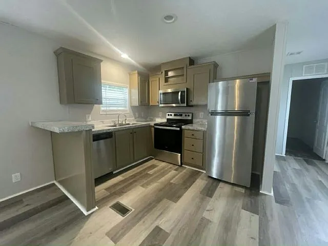 11514 Annette Ave #136 — Photo 5