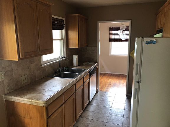 5th image of 1000 Arroyo Dr Suite A