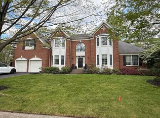 206 Van Buren Dr, Paramus, NJ 07652