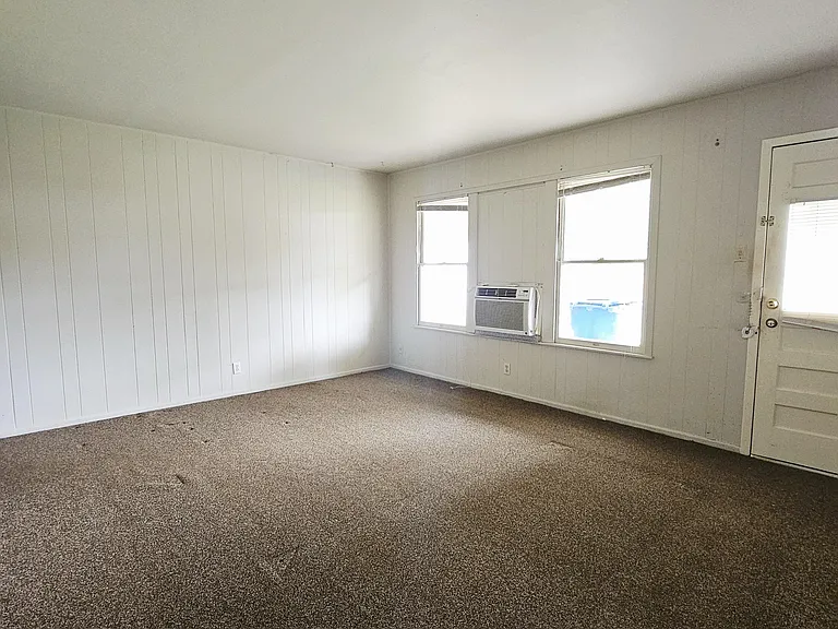478 Anton Dr — Photo 6