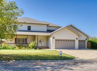 226 Pine St, Hulett, WY 82720