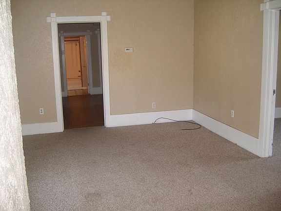 3rd image of 215 W 10th St