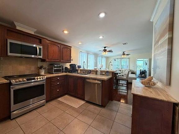 5th image of 2611 Pier Dr