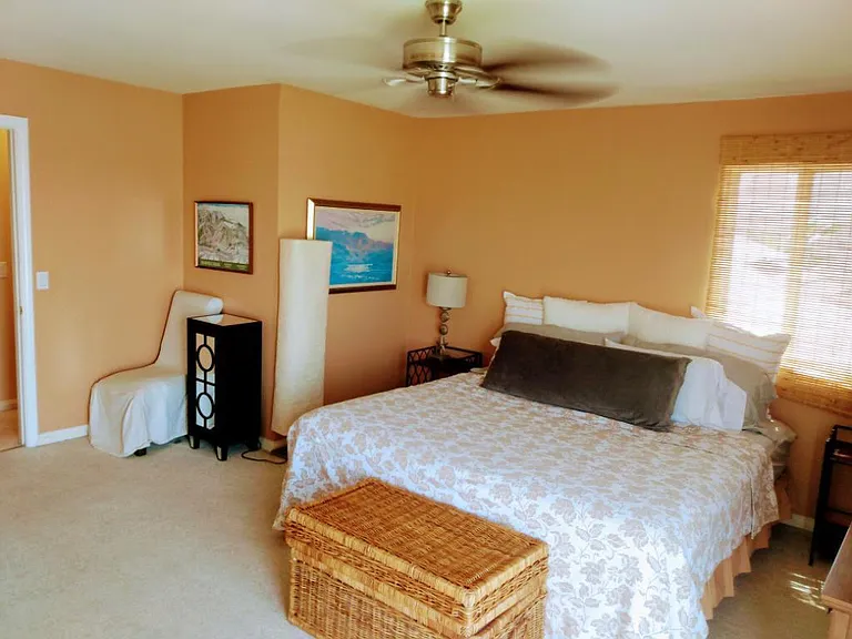 Feel the breeze from the fan.