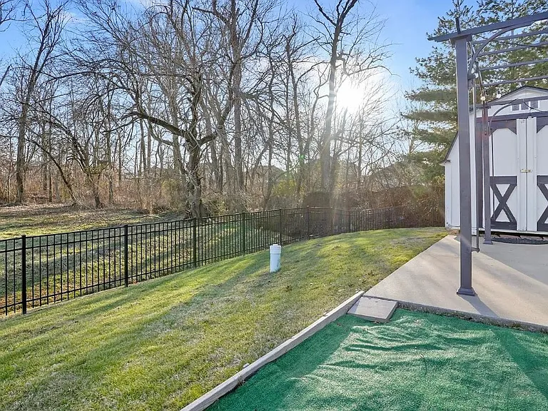 4615 Boardwalk Dr — Photo 2