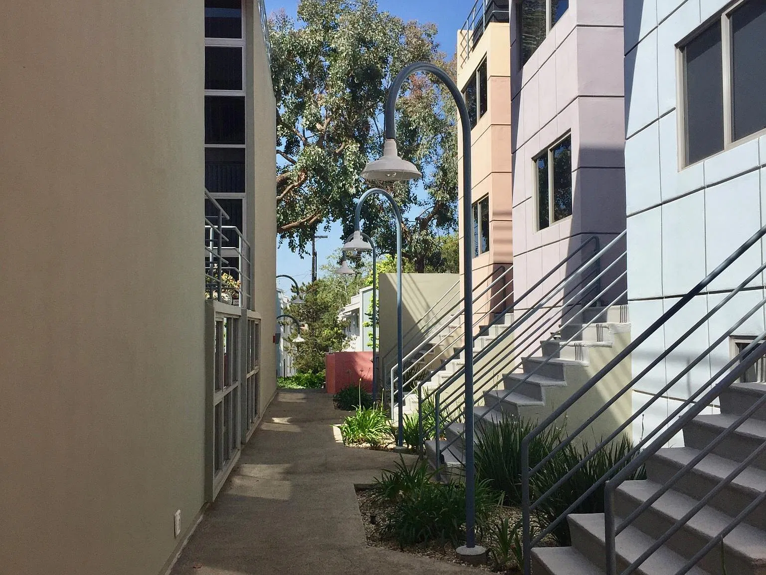 2 bed, 1750 sqft, $5,995 — Photo 4
