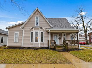 377 W 15th St, Auburn, IN