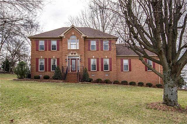 1st image of 1009 Stirlingshire Dr