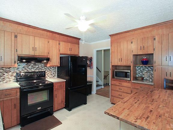 5th image of 159 Holly Haven Dr