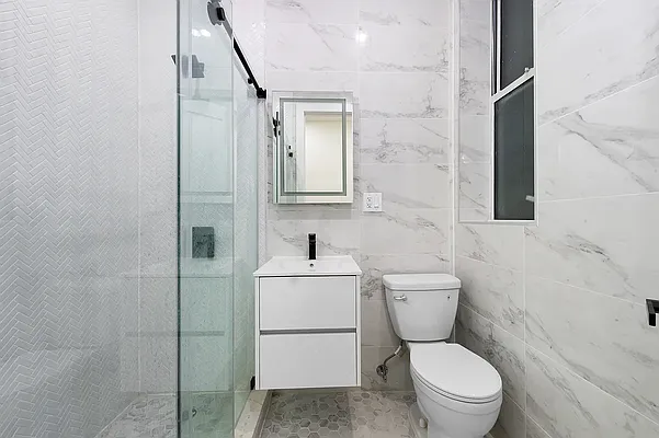 Rented by Manhattan Realty Group | media 5