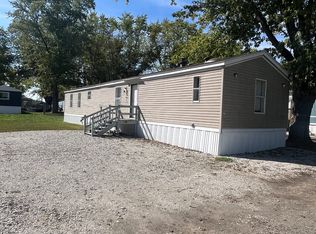 1200 S 4th Ave #27, Jonesboro, IN 46938