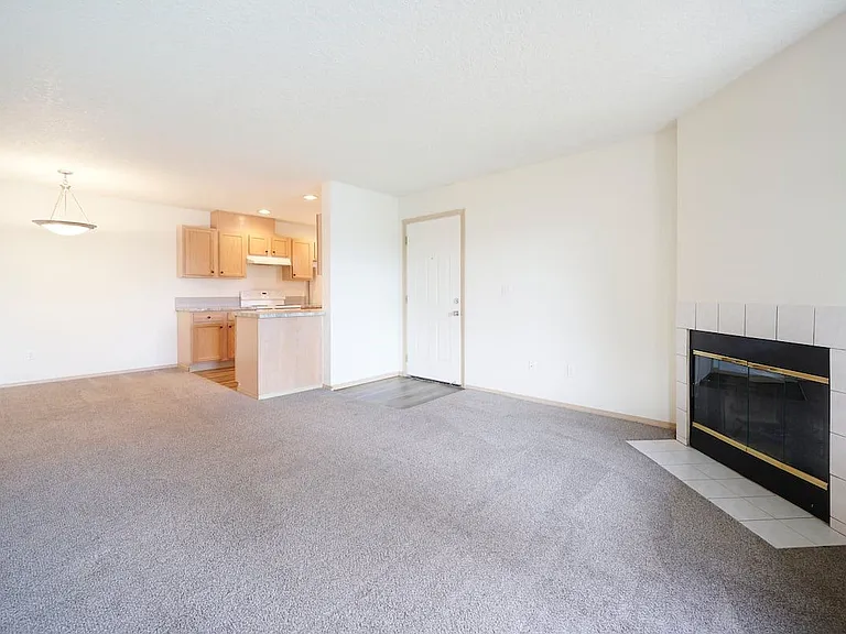 Devonwood & First Place — Photo 6