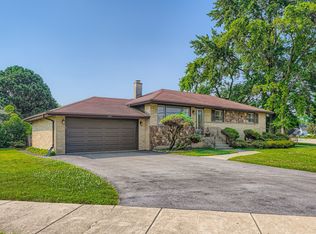 5549 W 83rd Pl, Burbank, IL