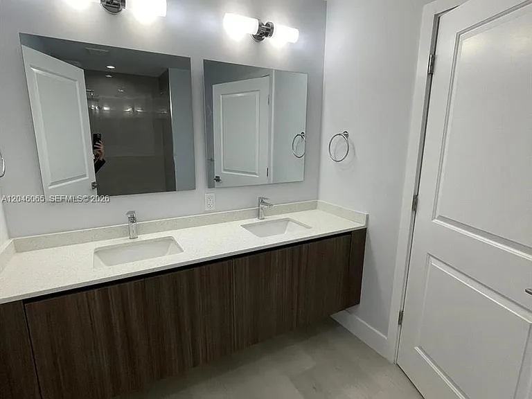1938 Jackson St #301 — Photo 7
