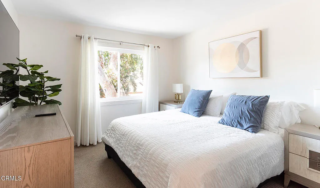 2 bed, 2.0 bath, 868 sqft, $4,600 — Photo 3