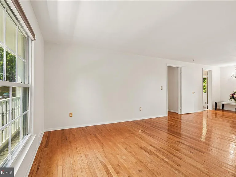 11119 Lamplighter Ln — Photo 27
