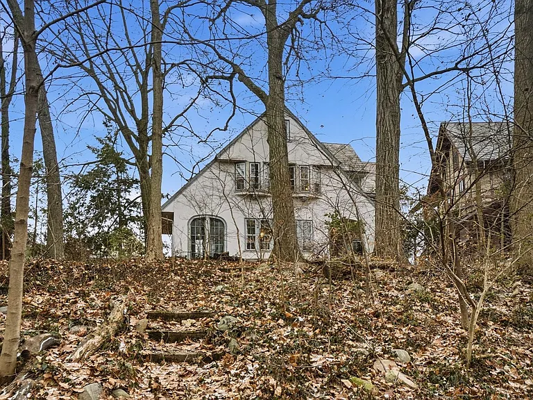 2104 Iuka Ave — Photo 6
