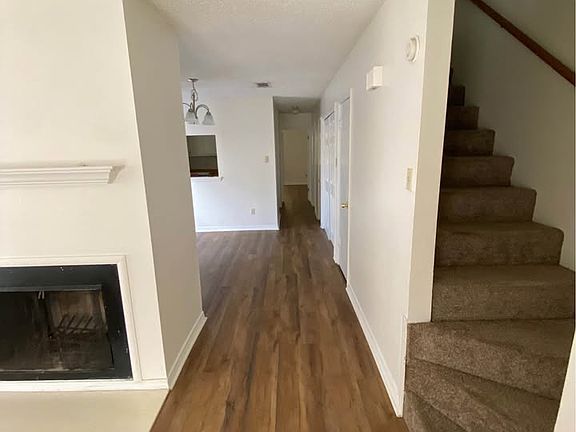 2nd image of 824 Rue Rochelle