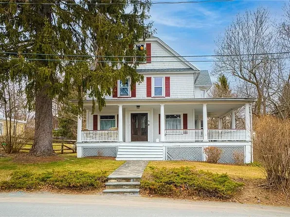 27 Charlton Pl, Monroe, NY