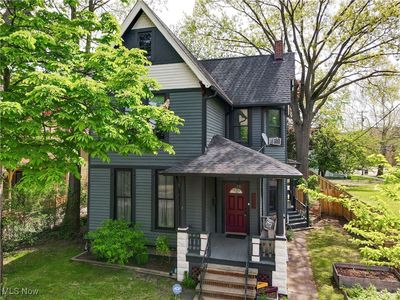 2963 Scranton Rd, Cleveland, OH, 44113