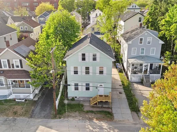 30 Sherwood St, Providence, RI 02908