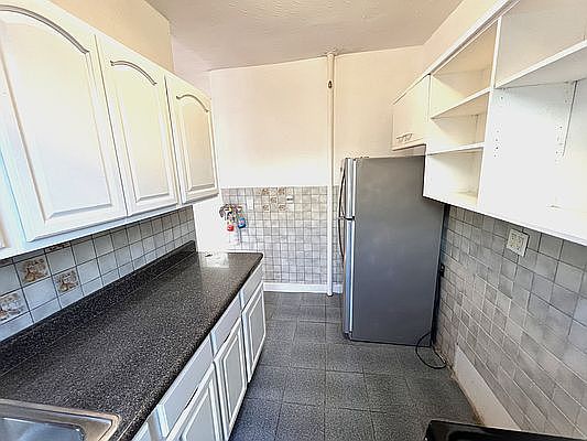 5th image of 21-57 33rd St #5CC