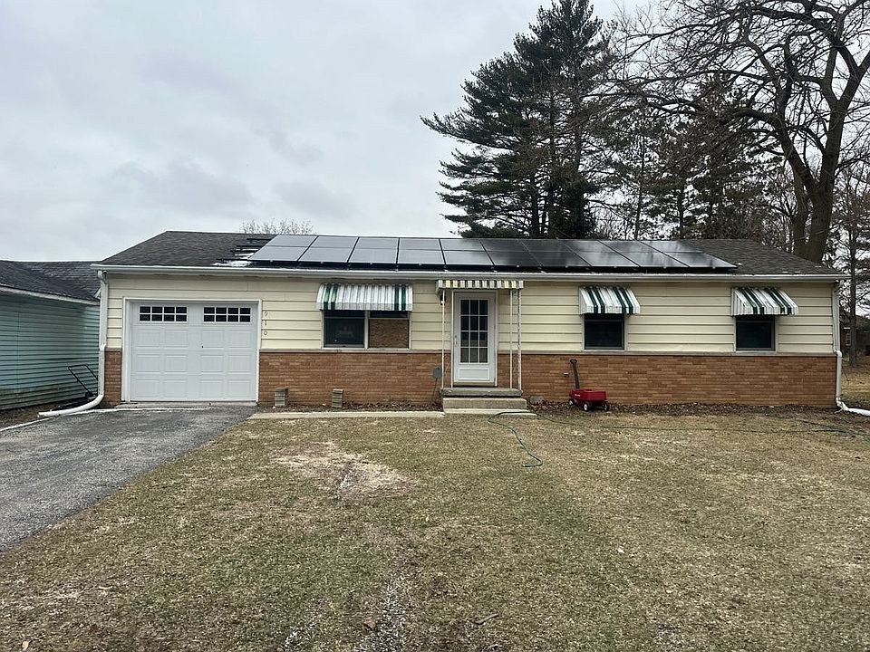 1st image of 910 N Franklin St