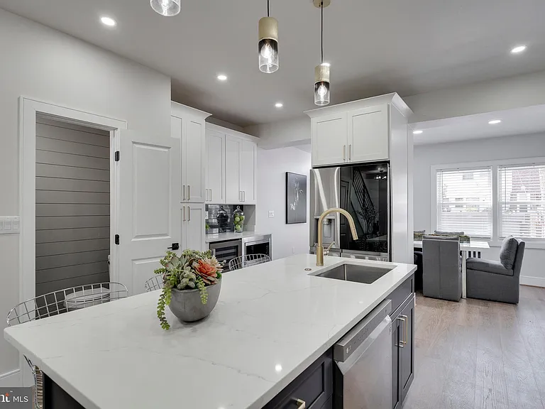 1323 Childress St NE — Photo 12