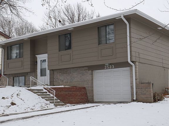 3rd image of 2523 N 143rd St