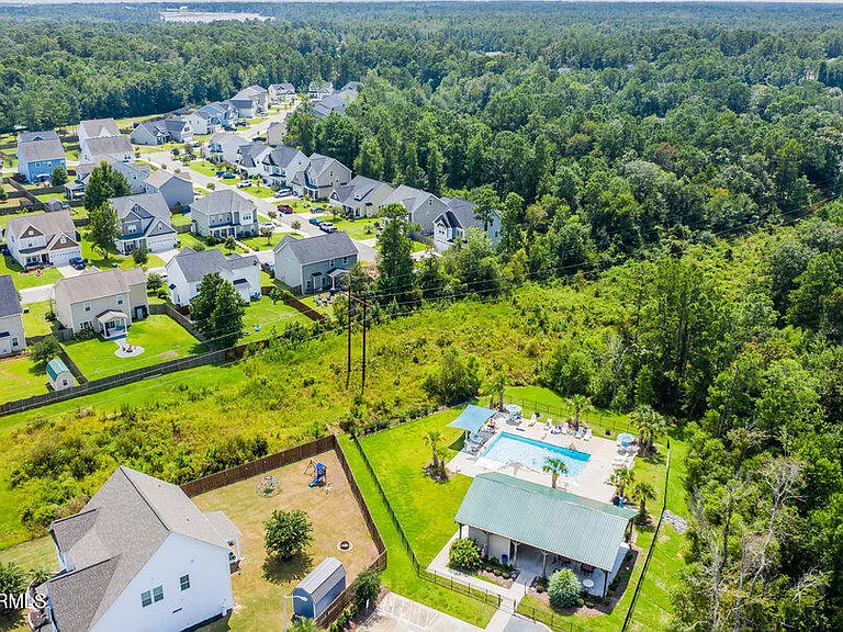 801 Rosedale Dr — Photo 48