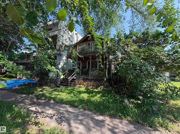 10207 88th St NW, Edmonton, AB T5H 1P4