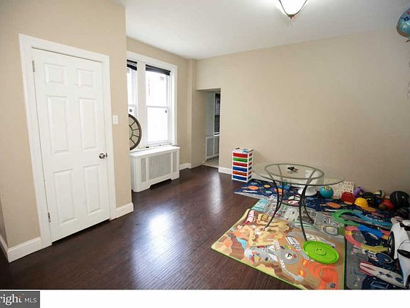4th image of 4717 Mulberry St