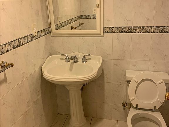 4th image of 102-26 183rd Pl Floor 1