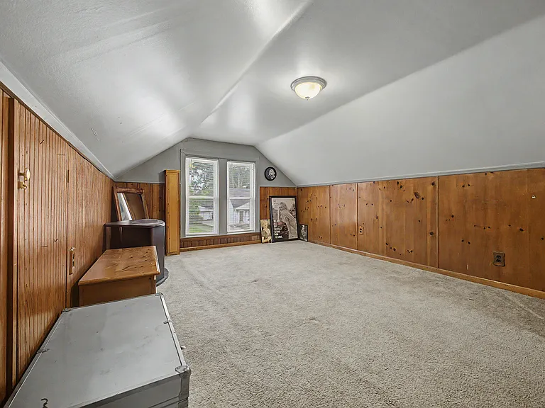 29438 Elmwood St — Photo 24