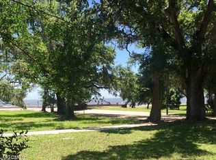 118 Seal Ave, Biloxi, MS 39530