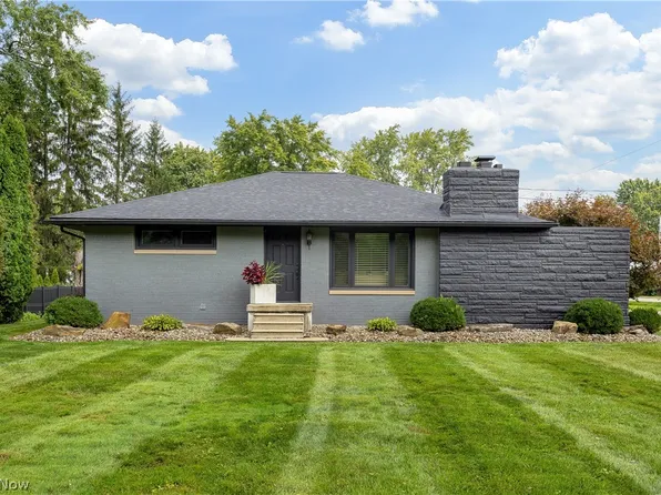 3781 Summit Rd, Ravenna, OH 44266