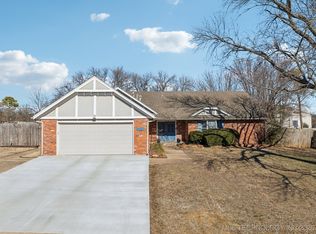 7321 E 81st Pl, Tulsa, OK 74133