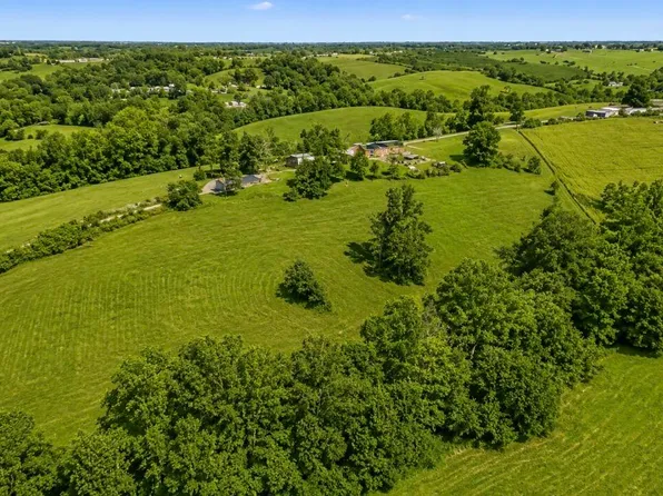 455 Davis Ln, Winchester, KY 40391