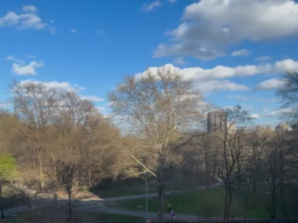 420 Central Park West 4G image 2 of 24