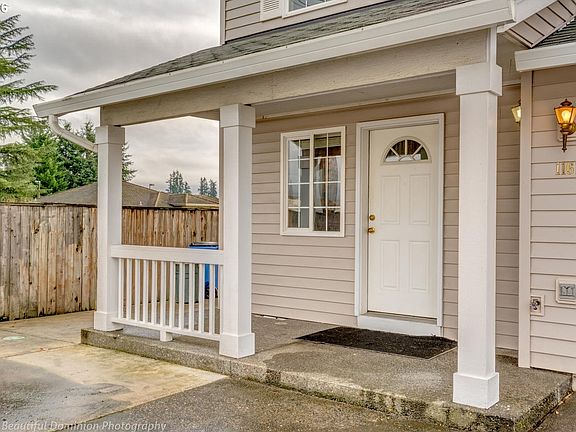 3rd image of 11619 NE 102nd Cir