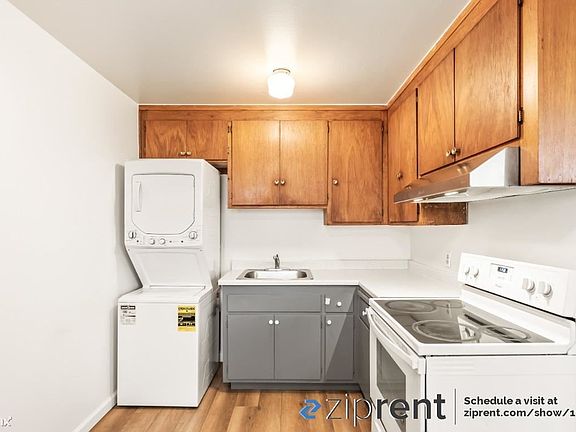 2nd image of 5709 San Diego St #5711-A